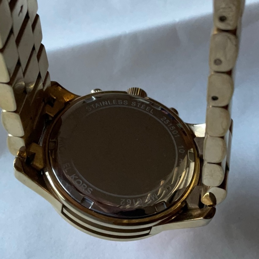 🟠 HOST PICK 🟠 MICHAEL KORS ORANGE AND GOLD WATCH 🟠 - Picture 8 of 16